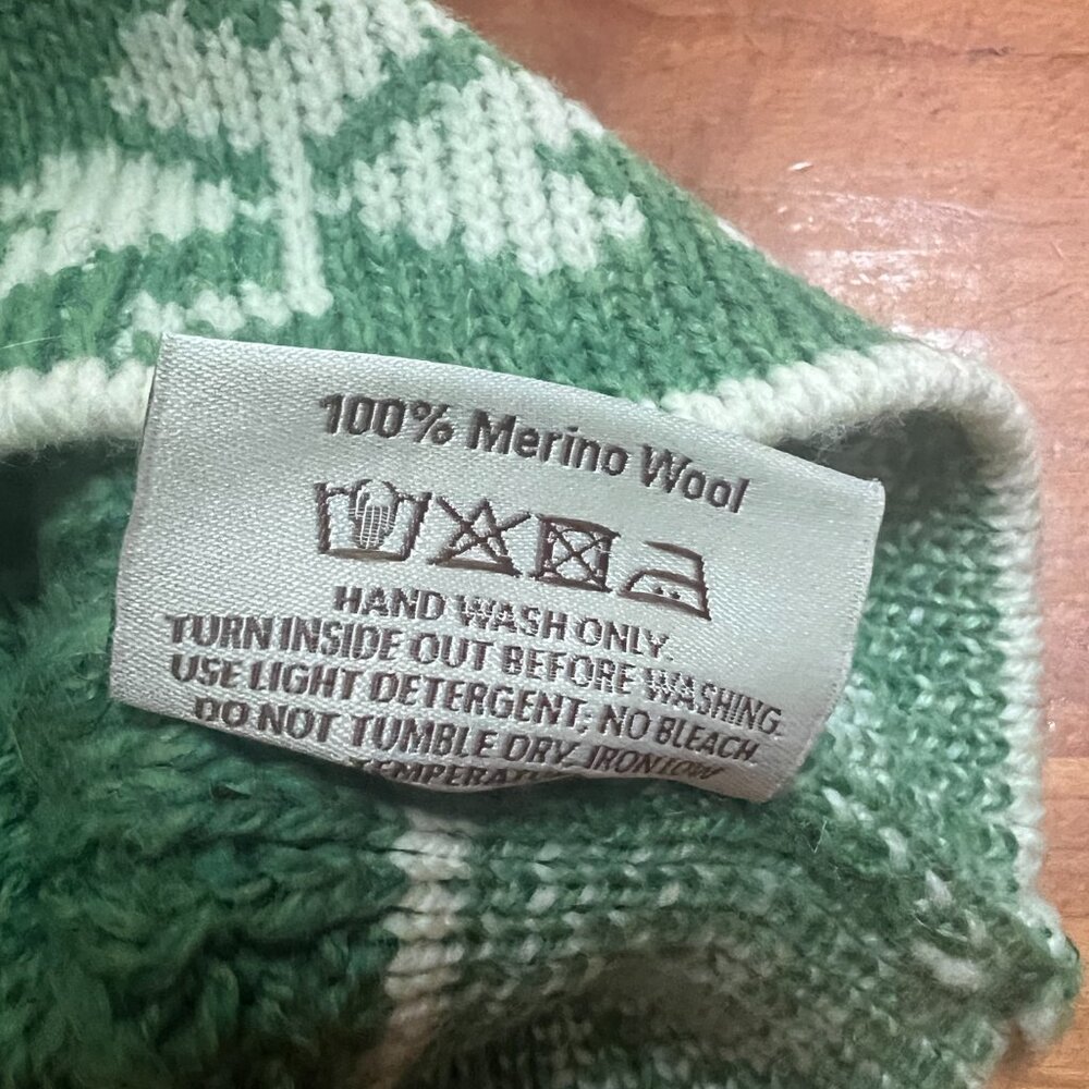 Irish Merino Wool Beanie and Scarf Set, Green with Shamrocks by Saol - Picture 8 of 11